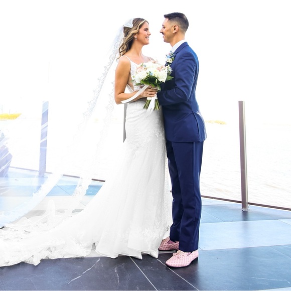 justin alexander Dresses & Skirts - Wedding dress